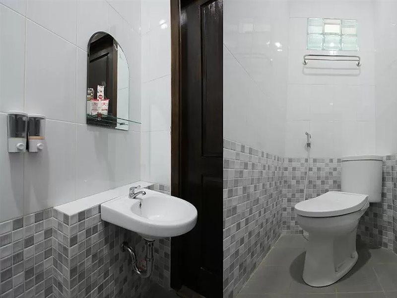 Oyo 572 Omah Gedongkuning Syariah Homestay Yogyakarta Exterior photo